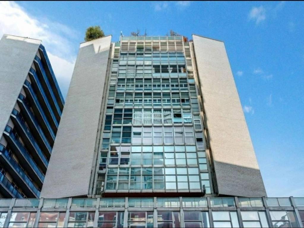 Sky View -Porta Nuova- Appartamento 2 Con Balcone ميلان المظهر الخارجي الصورة